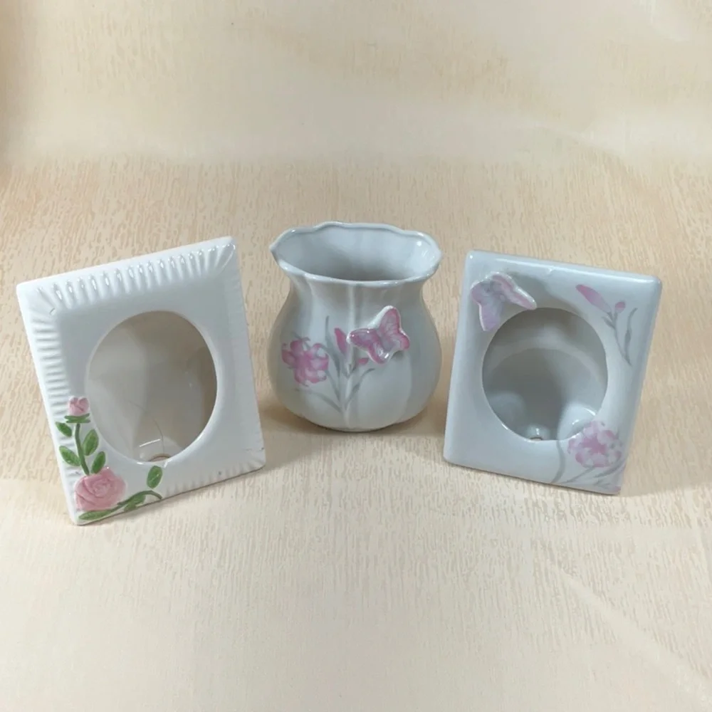 Vintage Floral Ceramic Vase and Frames Butterflies and Flowers - Picture 12 of 16